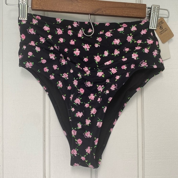 VS PINK V Crossover High-Waist Bikini Bottom Pure Black FLoral - Picture 4 of 11